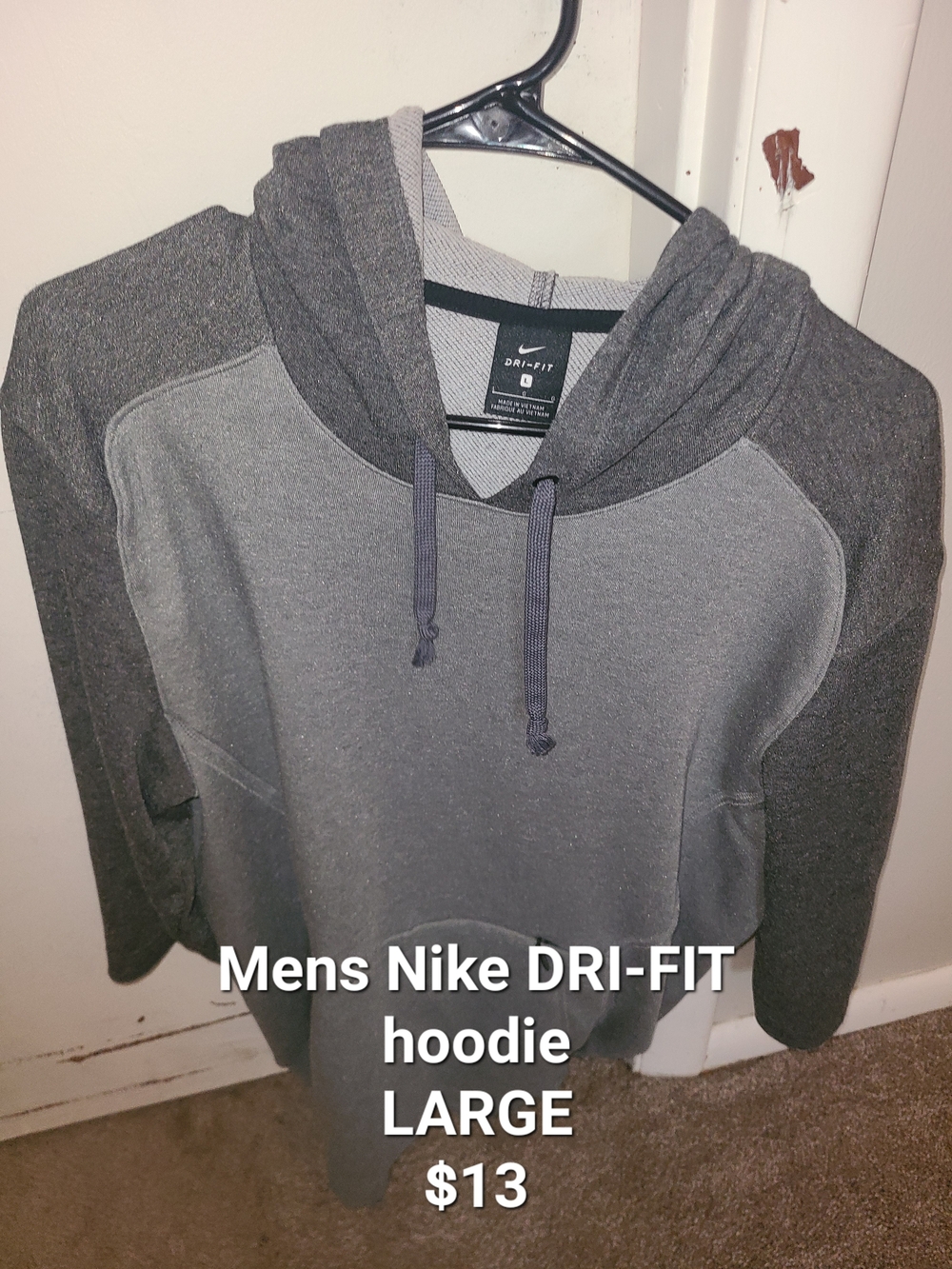 Nike Men’s Two-Tone Gray Dri-FIT Hoodie